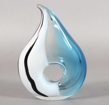 Stunning Teardrop Art Glass