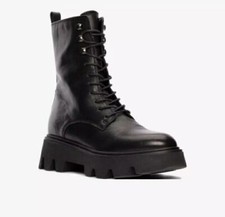 BNIB Clarks Ladies MOTIVE 2.0