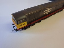 Hornby OO Gauge Loco Class 58 048 In Railfreight Grey Livery