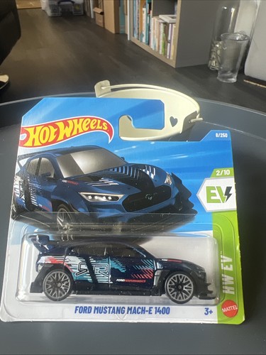 Hot wheels ford mustang mach - ford, e