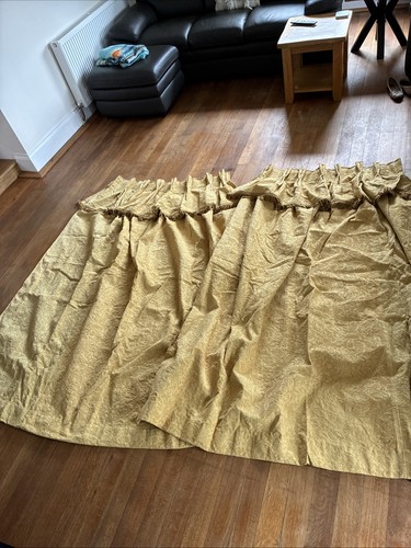 Vintage damask heavy gold - damask,