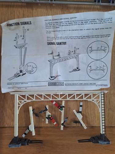Hornby r203 signal gantry - hornby, oo
