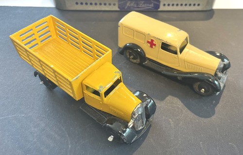Dinky toy ambulance 30f - dinky,