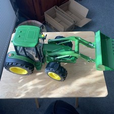 John Deere Britains Ertl Tractor - 1:16 Scale with Sounds & Steering 