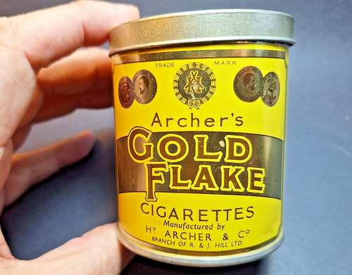 Gold flake cigarettes tin - cigarettes, by