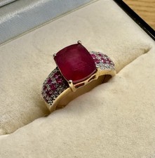 9ct Yellow Gold Ruby Ring with