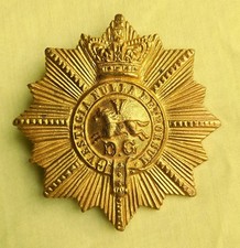 BRASS QVC 5th DRAGOON GUARDS POUCH BADGE - D101