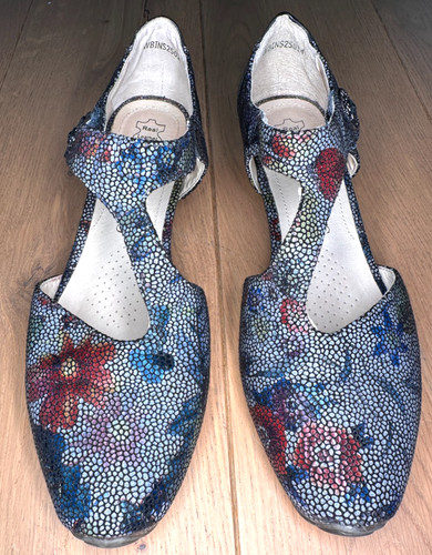 Pavers blue shoes sandals