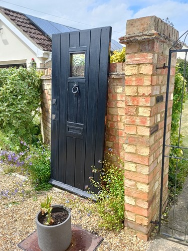 Reclaimed solid wood - solid, cottage