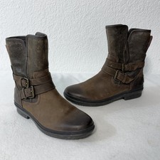 UGG Simmens Leather Waterproof