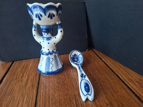 Russian gzhel porcelain egg