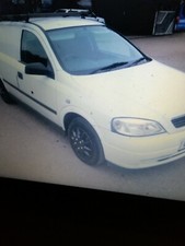 2005 astra van mk4 white wing/breaking.