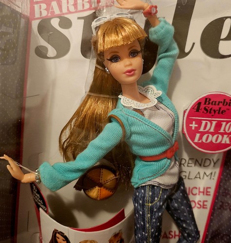 Barbie style midge - doll,
