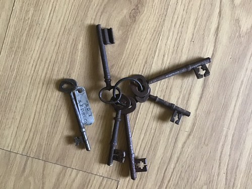 Large skeleton keys - large, antique