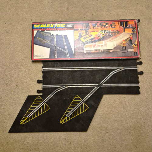 Scalextric mans start track - scalextric,
