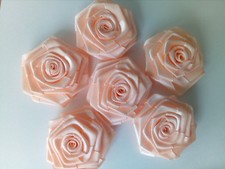 10x Ribbon Roses Buds Satin