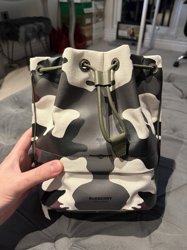 Burberry camouflage pouch - camouflage,