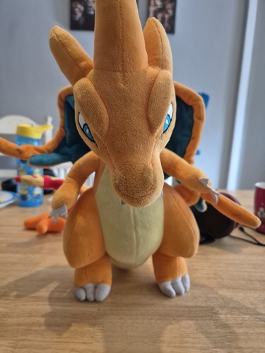 Charizard pokémon plushie - charizard,