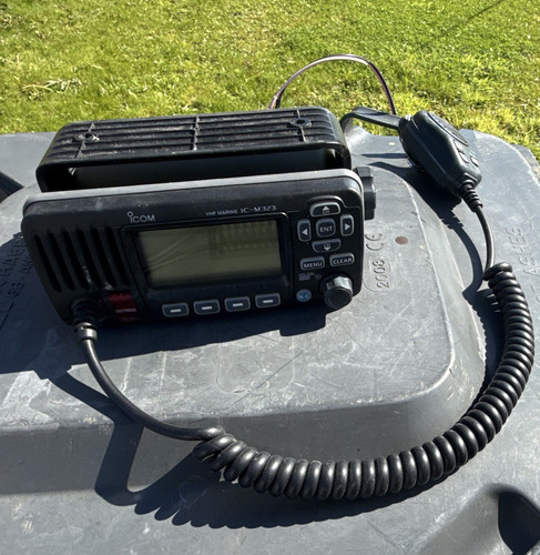 Icom m323 vhf - marine, radio