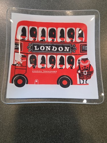 Vintage london bus - london, mid