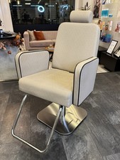 Luxury Beige Beauty/Cosmetics Chair – Excellent Condition – Save £400+ vs New