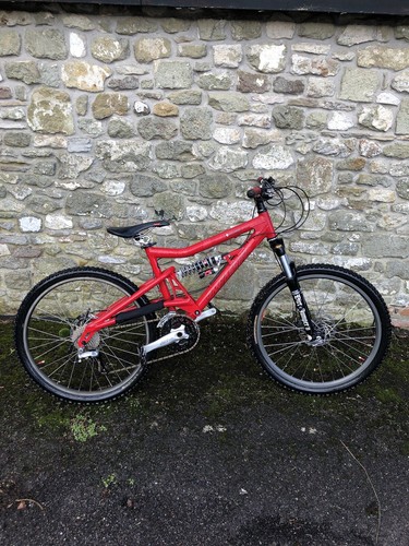 Mountain bike full - mountain,