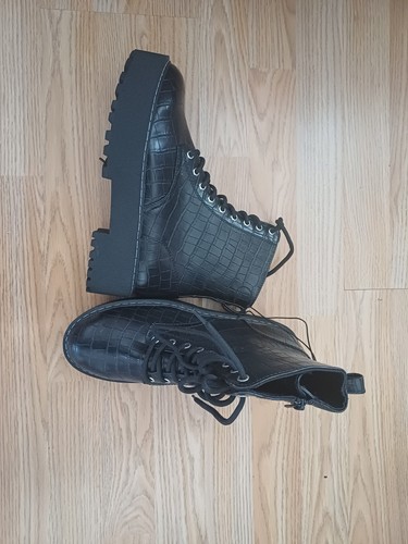 New womans black - black, up