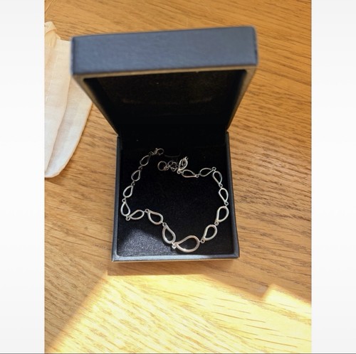 Sterling silver teardrop - ,