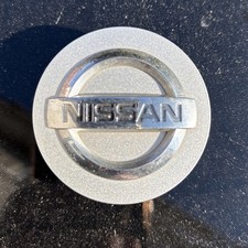 Nissan centre wheel cap - cap, used
