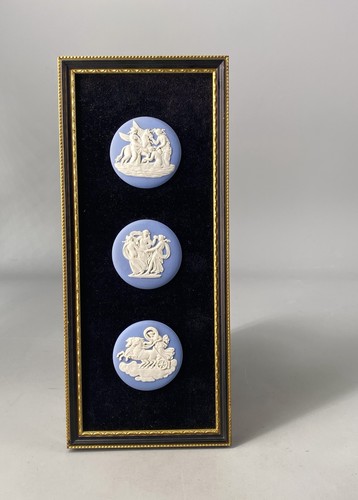 Wedgwood blue jasperware - blue,