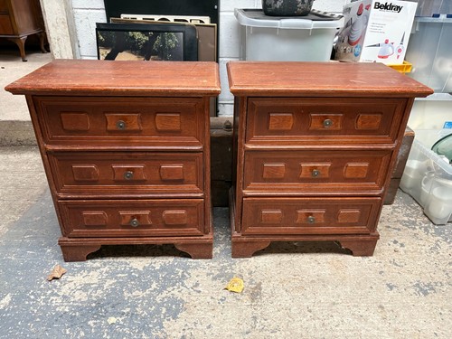 Brown wooden bedside - drawers, x