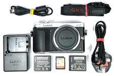 Panasonic LUMIX DMC-GX7 Camera