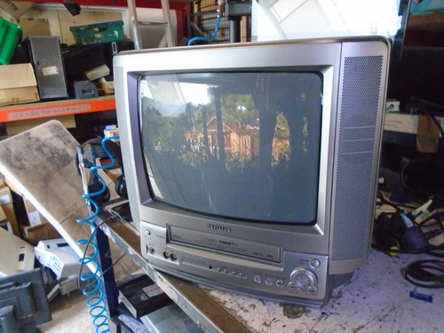 Aiwa inch crt tv - 14", retro