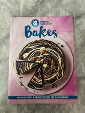WW Kitchen Collection Weight Watchers Bakes Recipe Book - Flicked through