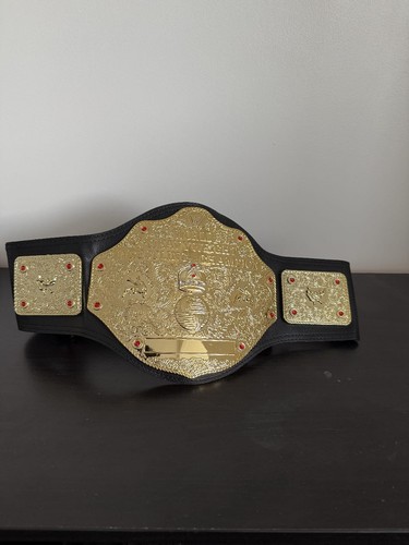 World heavyweight wrestling - heavyweight,