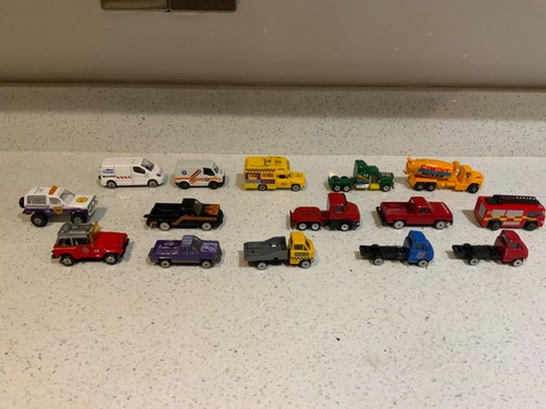 Die cast cars bundle - 15,