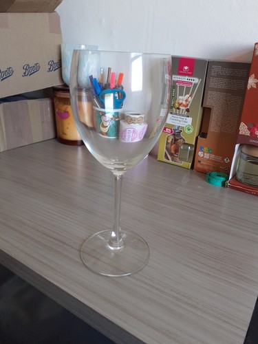 Large red wine - large,