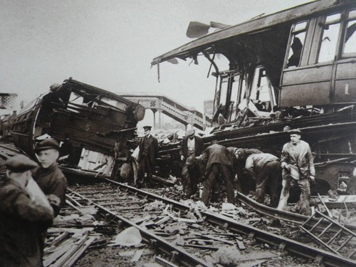 Welwyn garden city railway - garden,