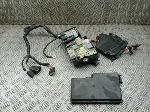 Ford focus fuse relay - fuse,