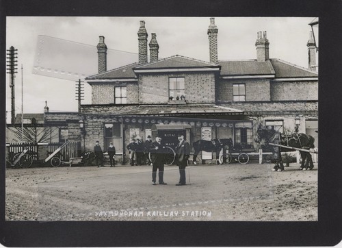 Saxmundham railway station - saxmundham,