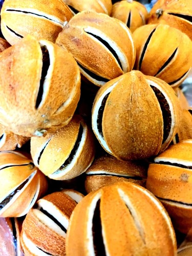Whole orange dried fruit - whole,