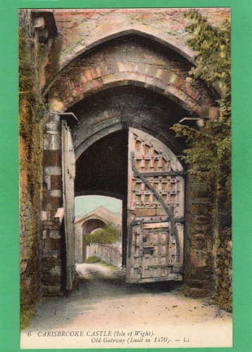 Carisbrooke castle old gateway - carisbrooke,