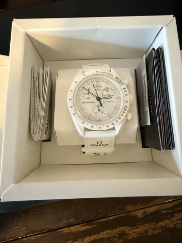 Swatch omega snoopy - swatch,