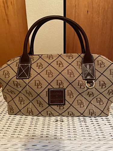Dooney bourke signature logo - signature,
