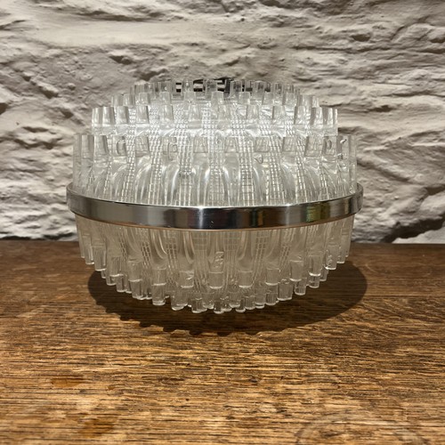 Vintage mid century retro 60s - retro,