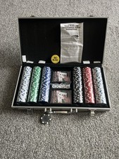 Deluxe Poker Set In Metal Carry Case 300 Chips, Cards & Dice All New And Sealed