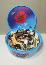 Vintage buttons job lot sewing / crafts assorted bundle