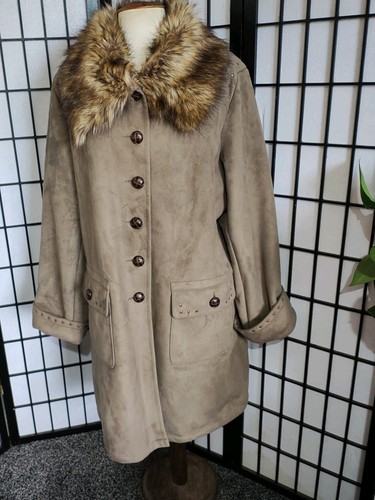 Centigrade faux sheep - faux,