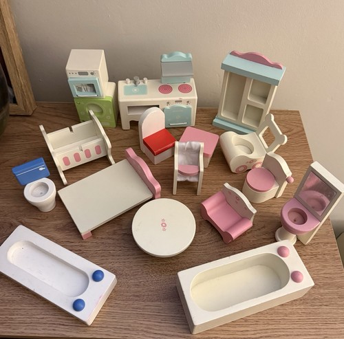 Wooden dolls house furniture - dolls,