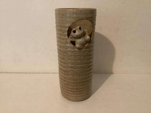 Vintage hand thrown - hand, greyshott